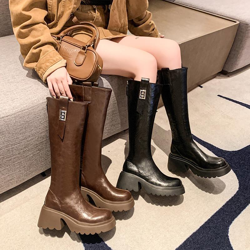 Флисовые тонкие рыцарские сапоги 2024 года, высокие зимние сапоги женские, металлическая ретро толстая подошва, но каблук выше колена, модные сапоги