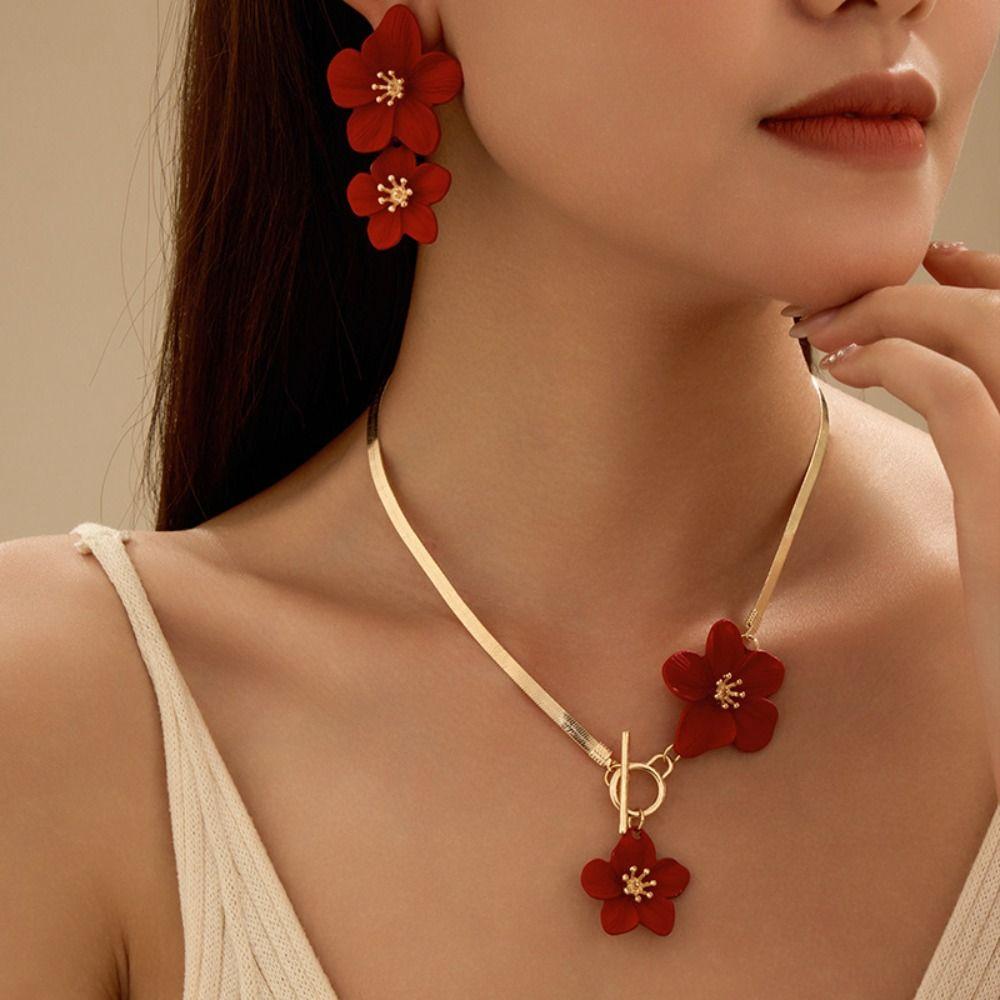 Metal Flower Jewelry Set Exaggerated Pendant Jewelry Suit Flower Necklace Earrings Set Party