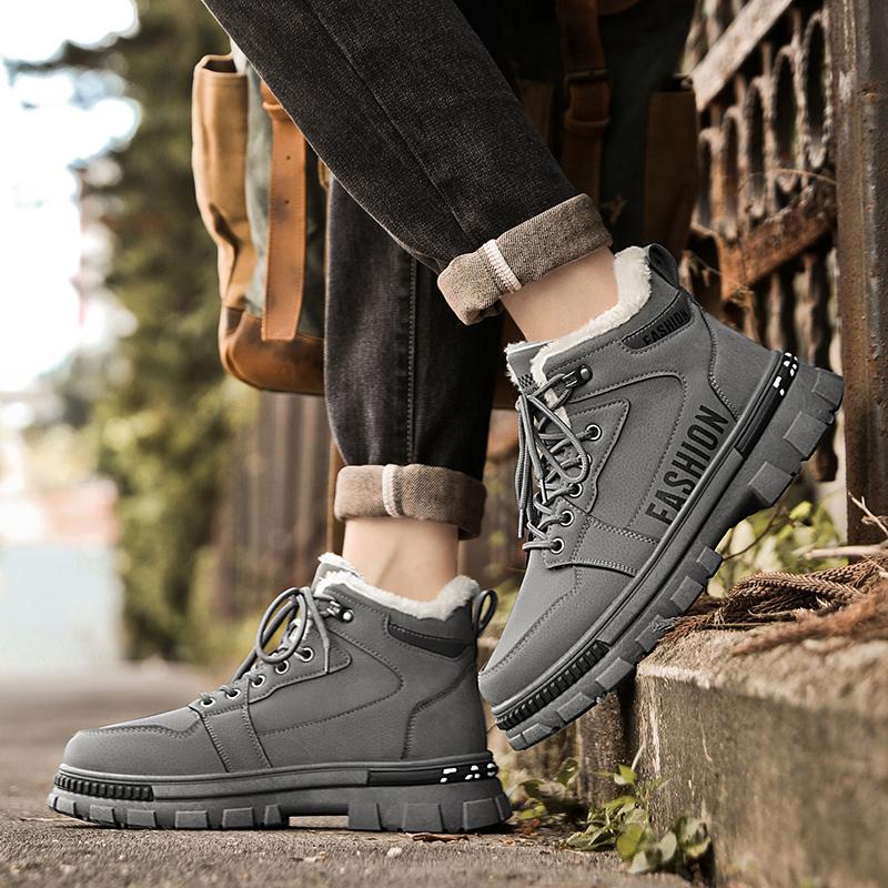 Модные короткие ботинки для зимы, мужская обувь 2024 года, новые плюшевые теплые хлопковые туфли, мужские повседневные кроссовки, нескользящие мотоциклетные ботинки