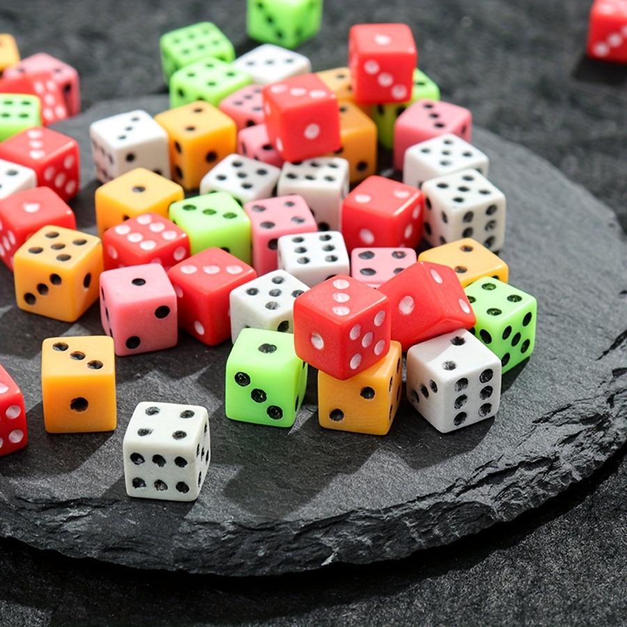 50pcs 8mm Dice Black White Red Green Yellow Multi Color Gaming Dice for Tabletop RPG Board Games Math Teaching JXB