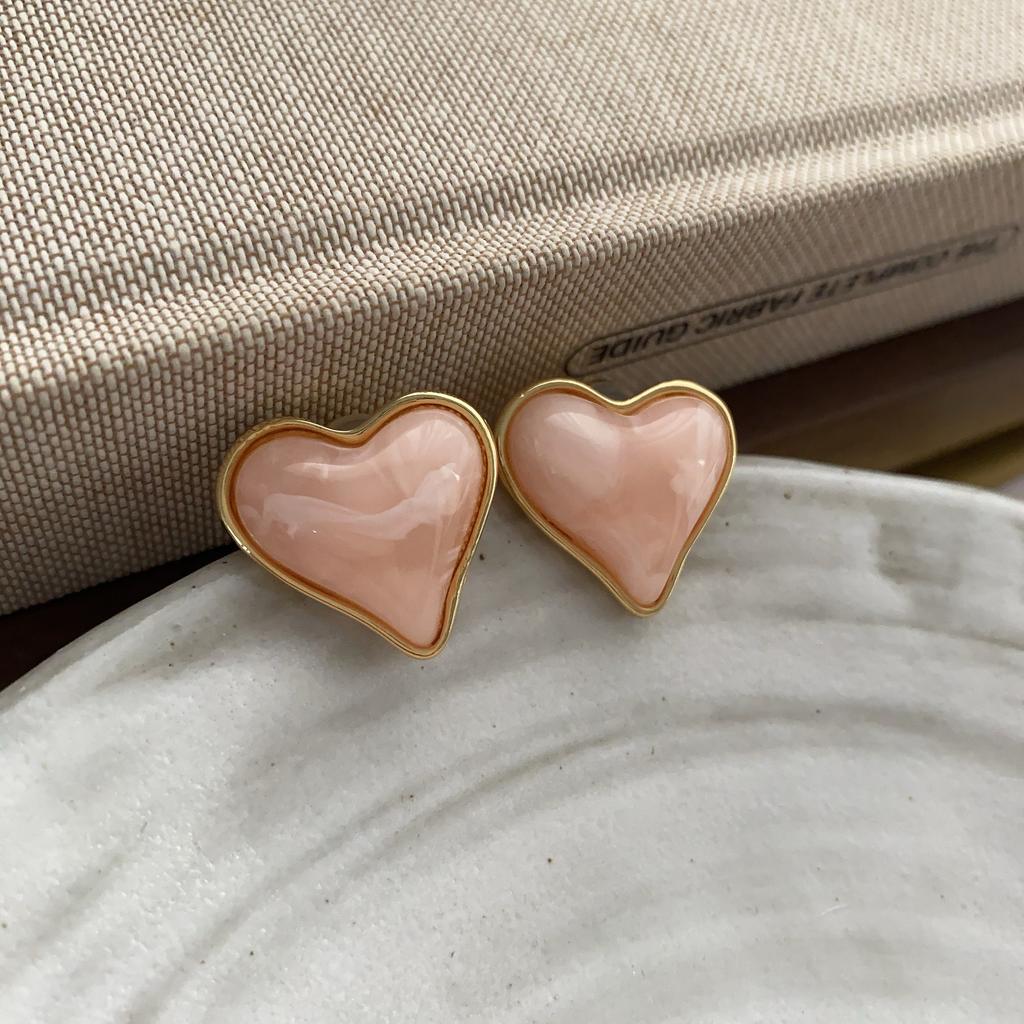 Винтажные серьги-гвоздики из желейной смолы Love, женские, милые и симпатичные, серьги в форме персикового сердца для девушек, серьги в форме персика Niche Design