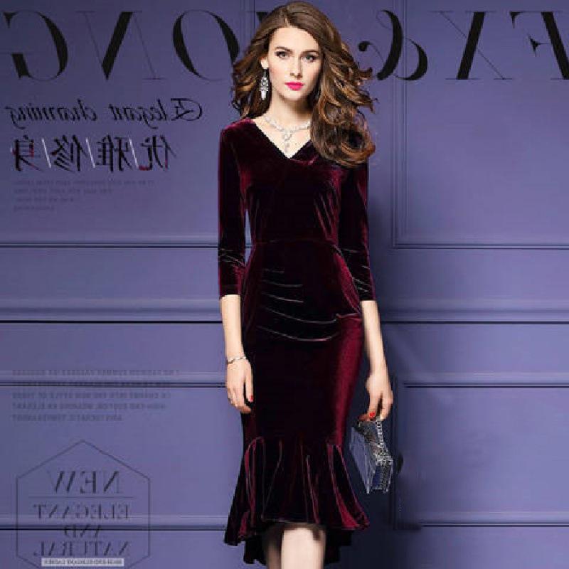 2022 Autumn/Winter Women's Gold Velvet V-Neck Slim Fishtail Dress
