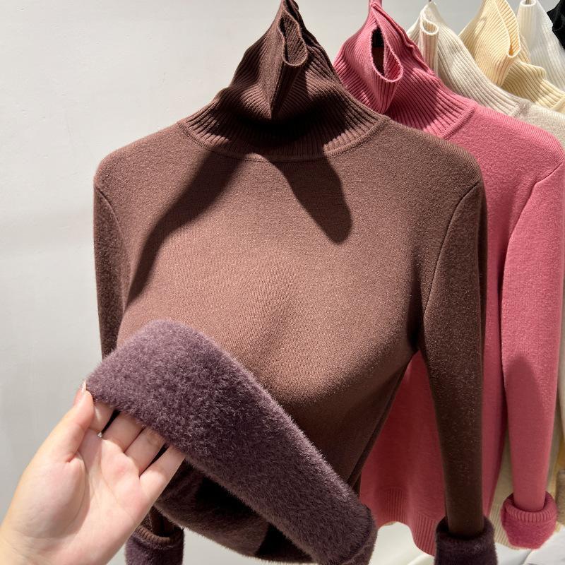 Новый стиль женского осенне-зимнего термобелья с белой водолазкой