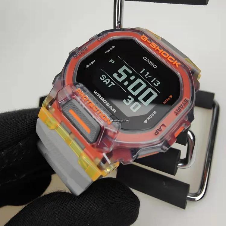 G-SHOCK Серия G-Squad Квадратные часы с GPS-позиционированием, шагомером, Bluetooth-сенсором, светодиодной подсветкой, кварцевым механизмом и ремешком из смолы для мужчин Черные GBD-200SM-1A5JF