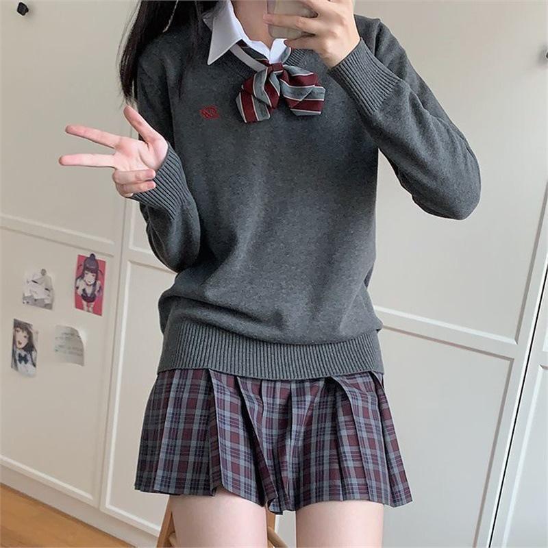 Черный свитер с длинными рукавами и V-образным вырезом с вышивкой от Jizhong College - свитер для школьной формы на осень/зиму