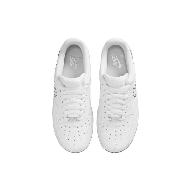 Nike Женские кроссовки Air Force 1 Low '07 с шипованным логотипом Swoosh FQ8887-100