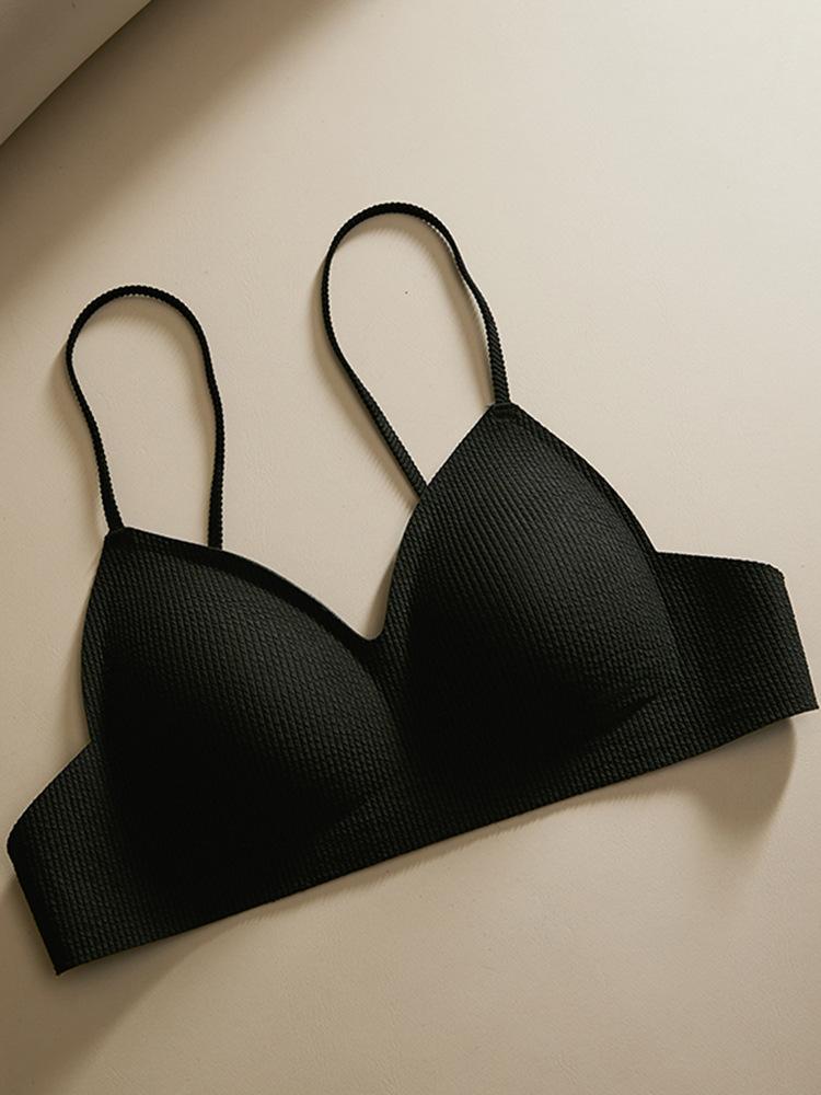 Traceless underwear women's small breasts gather, the triangular cup shows a large collection of secondary breasts, anti-sagging and upper support
