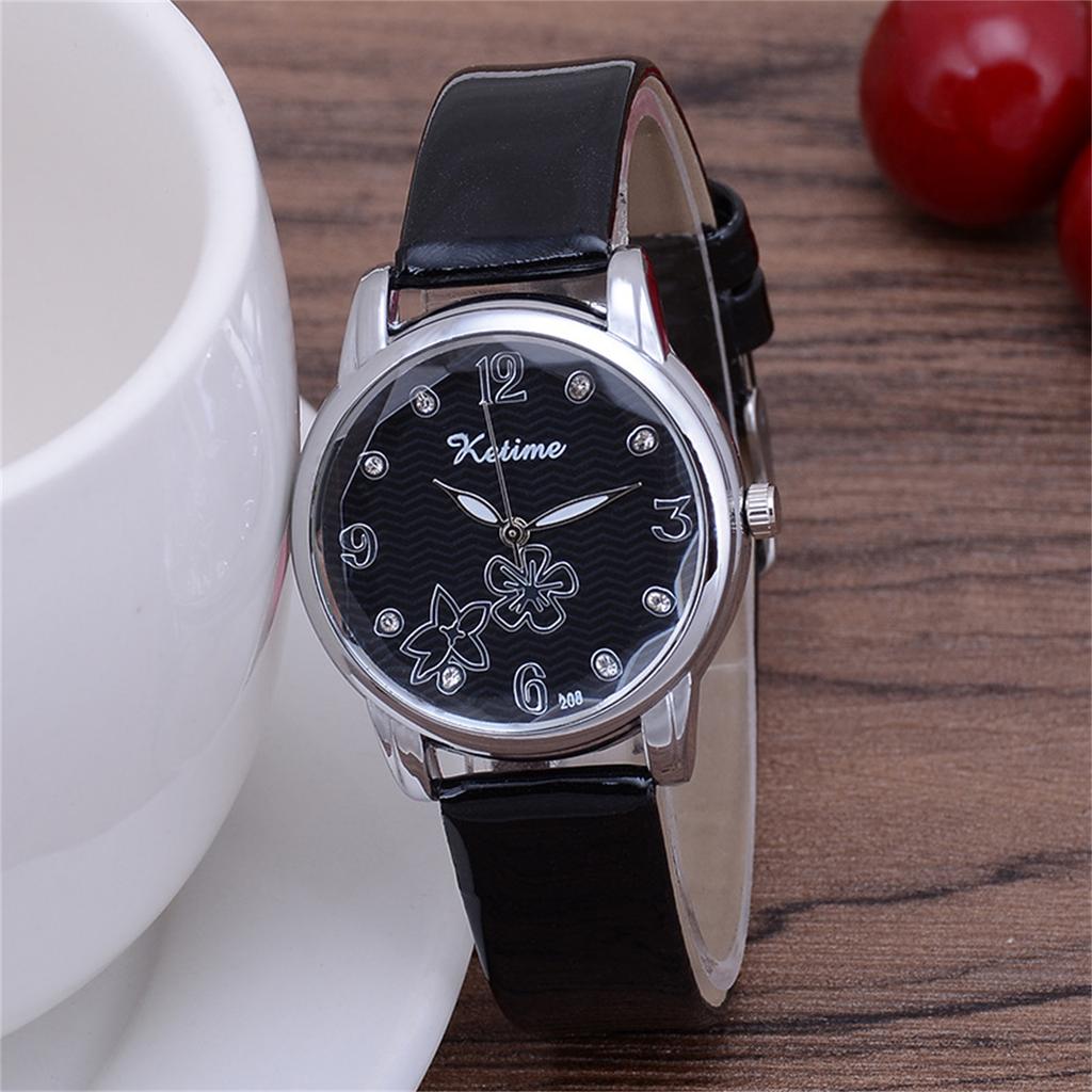 Women Fashion Leather Watch