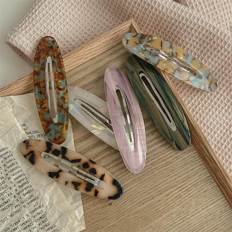 Hollow Oval BB Hairpin: Gold-Label Acetate Clip for Bangs