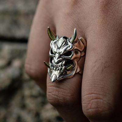 Персонализированная уникальная двухцветная маска с черепом и регулируемым открывающимся кольцом для мужчин
