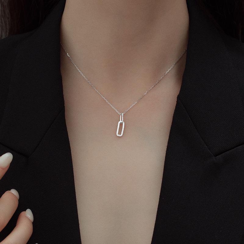 Ожерелье-скрепка из серебра 925 пробы Banyan Tree: Геометрический дизайн со сверкающими бриллиантами - легкая женская цепочка на ключицу класса люкс.