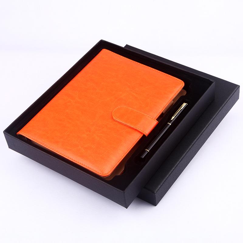 Набор из кожаных блокнотов с магнитной застежкой — с возможностью нанесения логотипа, включает блокноты формата A5 и B5 с отрывными листами в подарочной коробке