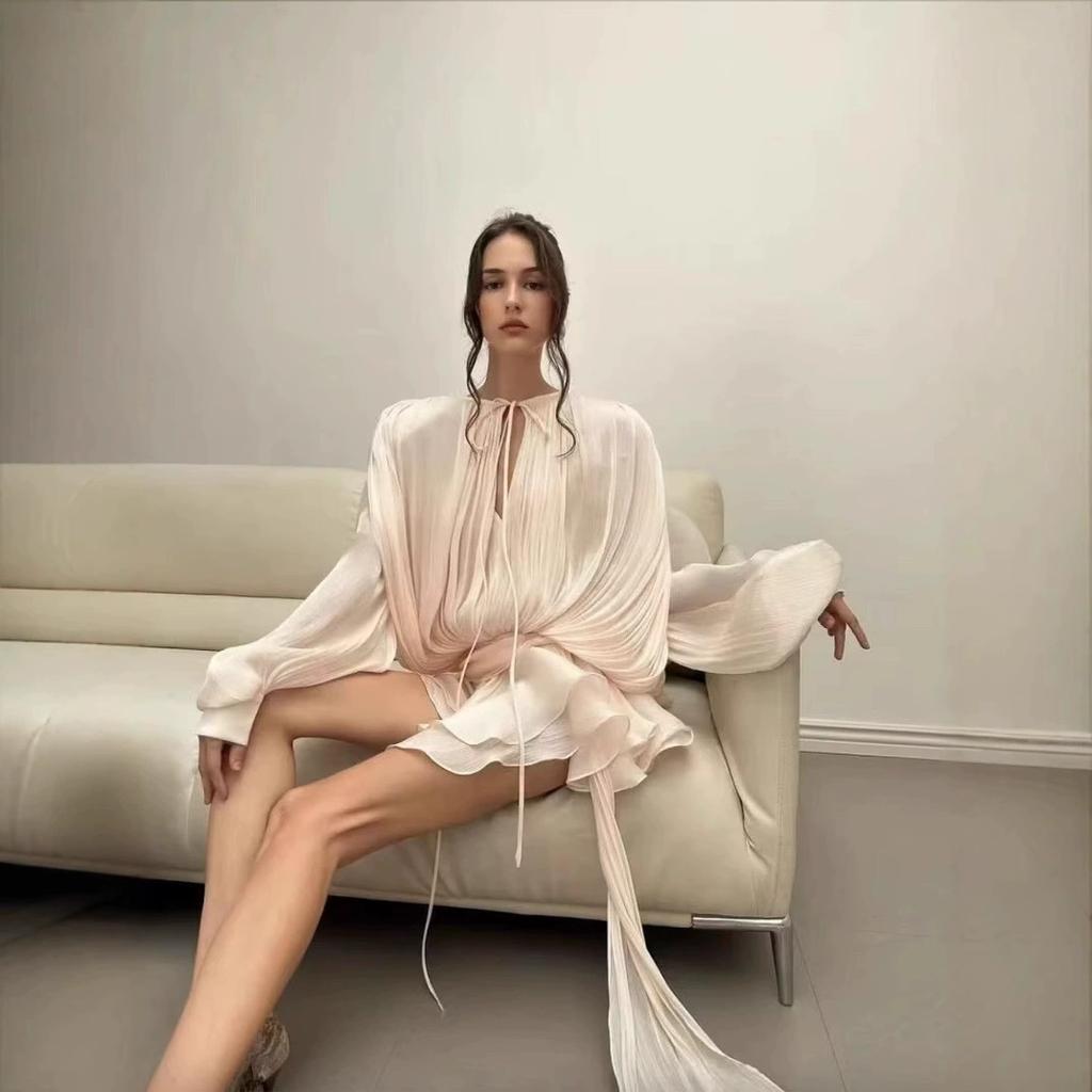 French Style Bubble Sleeve Ruffle Edge Short Skirt Two-piece Set with Pleated Design, Short Dress