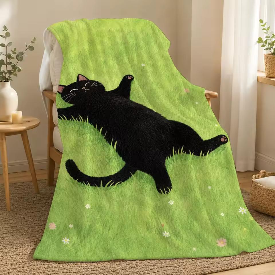 Cute Kitty Throw 240g flannel blanket, suitable for sofas, beds, offices, exquisite gift blankets