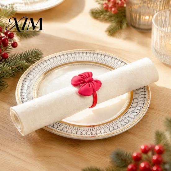 Retro Style Napkin Fasteners Mini Christmas Ring, Small Red Bow Wooden Holder with Holiday Table Decorations Berries Pine Cones for New Year