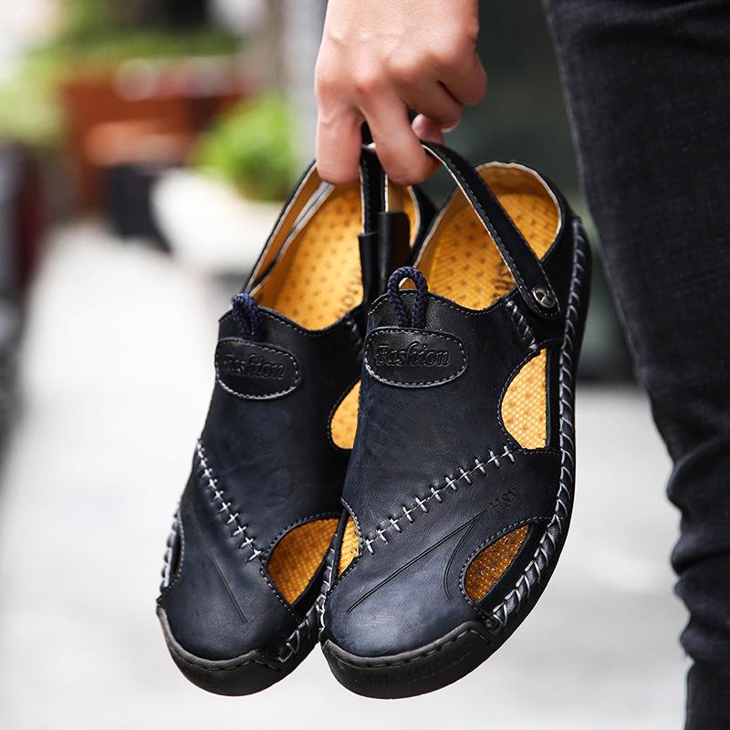 2024Outdoor Sneaker Beach Rubber Slip Flops Men Water Trekking Sandals Summer Sandals Men Leather Classic Roman Sandals Slip
