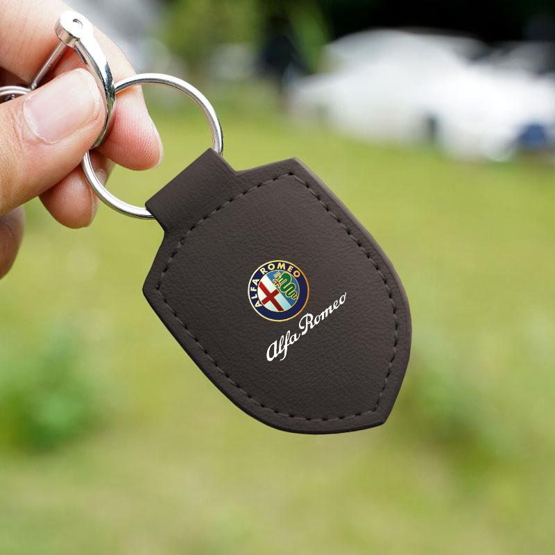For Alfa Romeo Leather Car Keychain Logo Styling Key Chain Rings Auto Accessorie For Alfa Romeo 4C 159 166 Mito 147 8C GT Spider