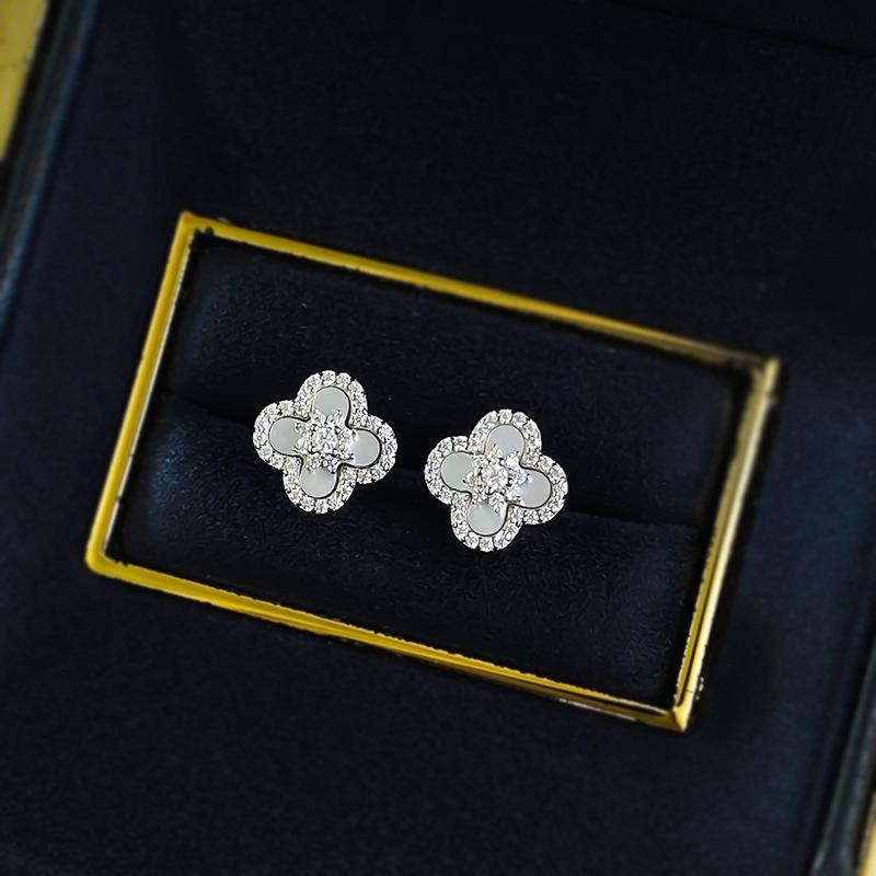 Jewelry Pure Light Luxury Four-Leaf Clover Earrings Daily Temperament