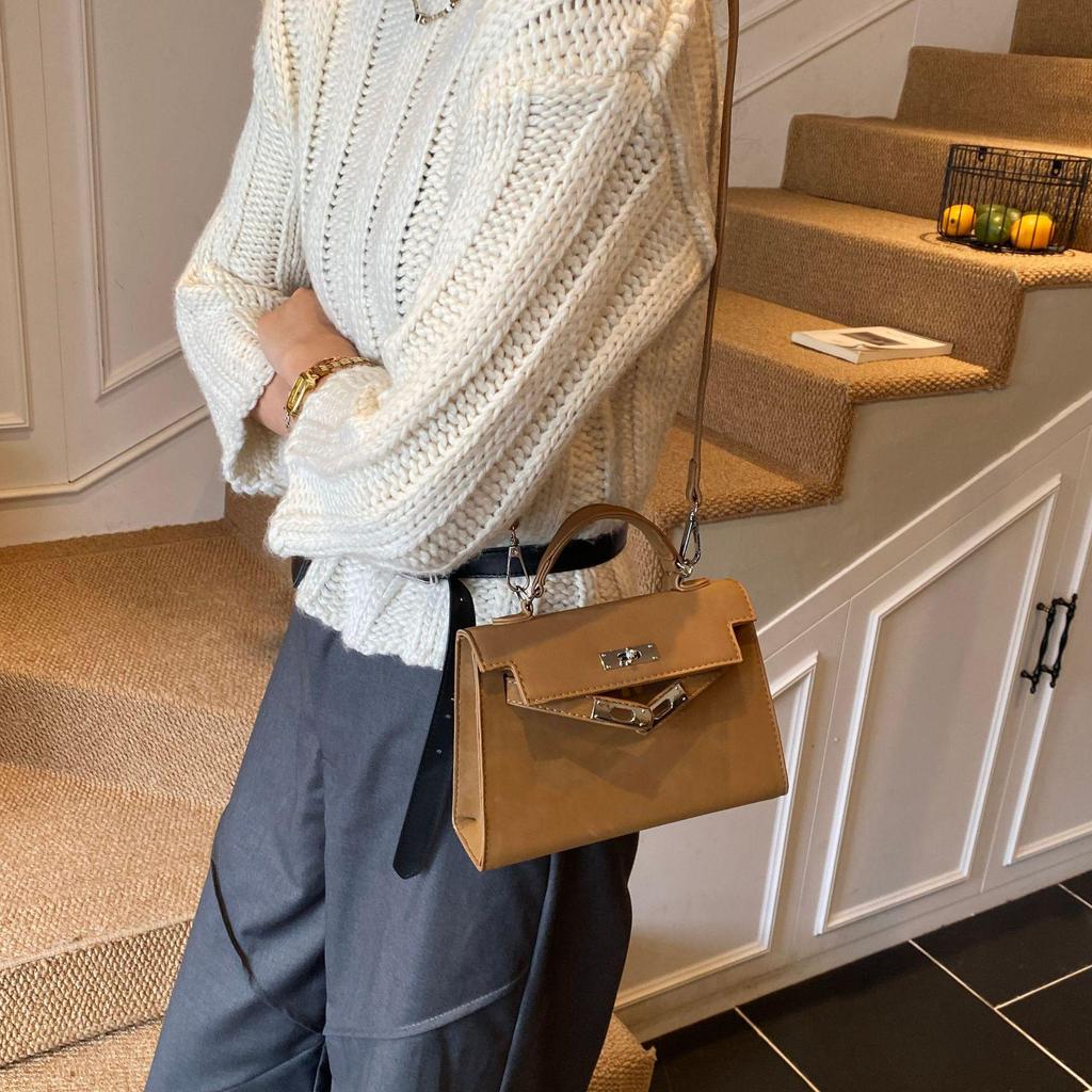 Retro Frosted Women's Handbag 2025: New Fashion Light Luxury Single Shoulder & Crossbody Kelly Bag