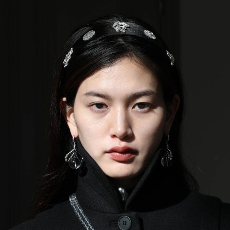 SCHO JEWELRY Широкая атласная повязка для волос Lana Royal