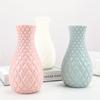 1 шт. Имитация керамической пластиковой вазы, подходит для креативного оформления цветочными композициями комнат, свадеб и сцен