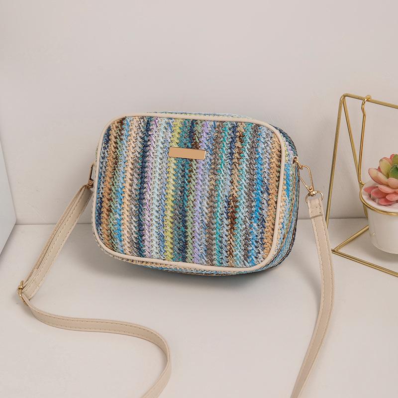 Fashion Women Rainbow Striped Crossbody Shoulder Bag for Girls Small Purse and Handbag Ladies Straw Woven Shell Beach Bag ARI