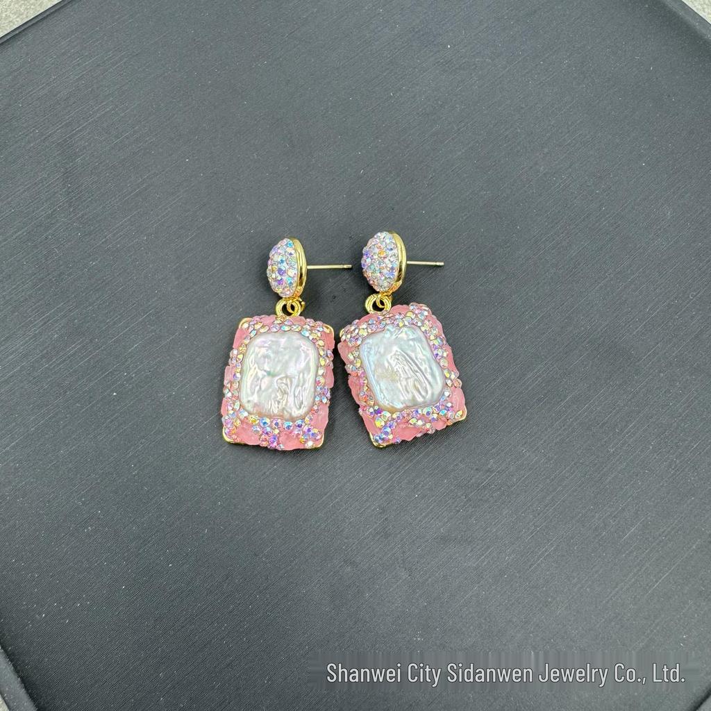 Европейский и американский набор бижутерии в стиле легкой роскоши барокко с чешскими бриллиантами и средневековым необработанным камнем - набор из трех предметов.