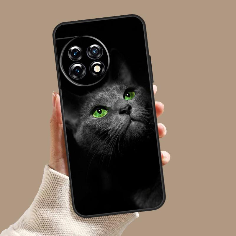 Черный кот Сверкающие глаза Чехол для OnePlus 12 11 9 10 Pro 12R 10R 9R 8T 10T Nord 3 2T N10 N20 N30 CE 2 Lite CE4 Обложка