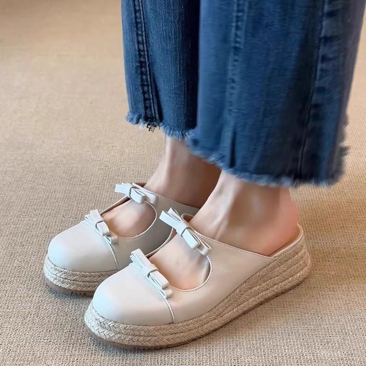 Holiday style~ retro thick-bottomed muffin bag head bow cool slippers 2025 summer new wear half slippers women