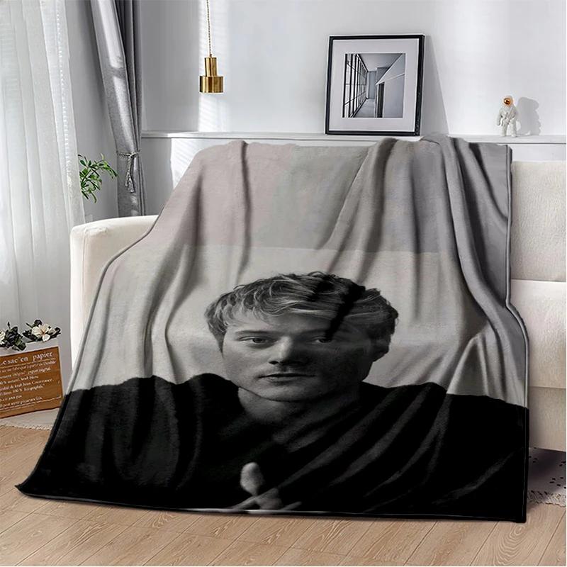 JJ Maybank 2025 New Style Rudy PankowStar Flannel Blanket,Soft Throw Blanket for Home Bedroom Bed Sofa Travel Cover Kid Gift