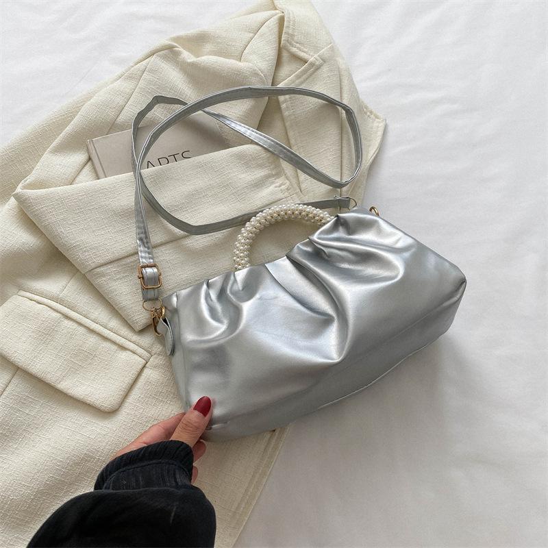 Складная модная сумка-клатч в иностранном стиле с жемчугом 2025 весна новая универсальная ins текстура на плечо мессенджер маленькая квадратная сумка