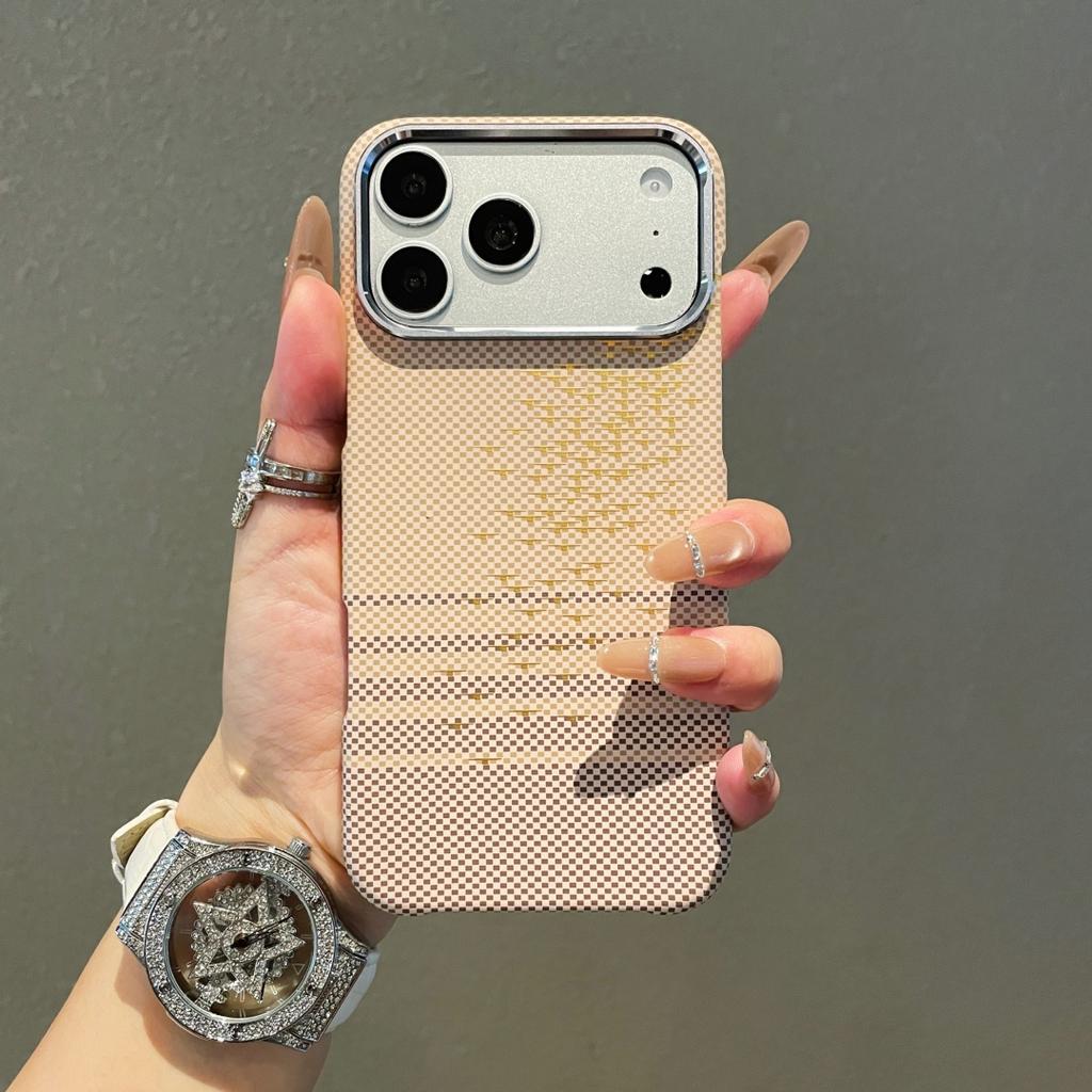 Магнитный чехол для телефона с текстурой карбона и кевлара для iPhone 17 Air 16 15 14 Pro Max Металлическая рамка камеры Жесткая пластиковая крышка