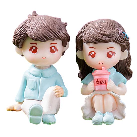 2Pcs Adorable Cartoon Couple Ornaments Figurines Lovely Resin Miniatures for Fairy Gardens Dollhouses Plant Decor