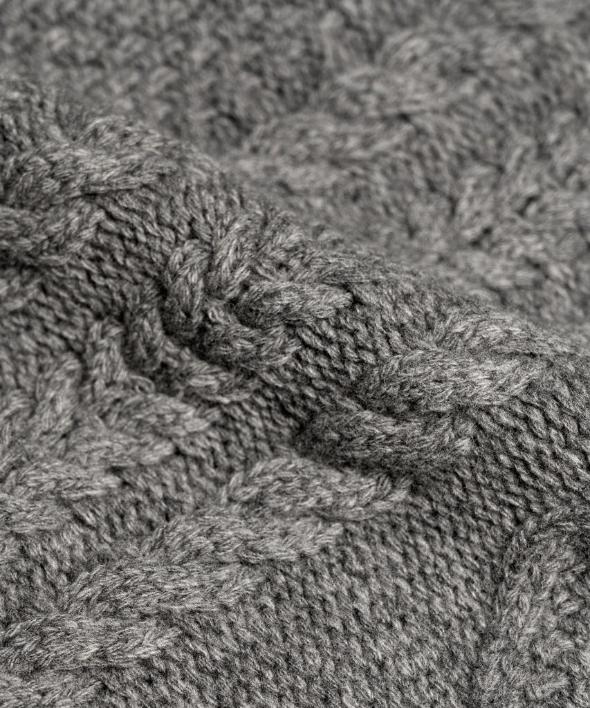 Edeunbeoleokeulleob Aran Crew-Neck Sweater (Grey)