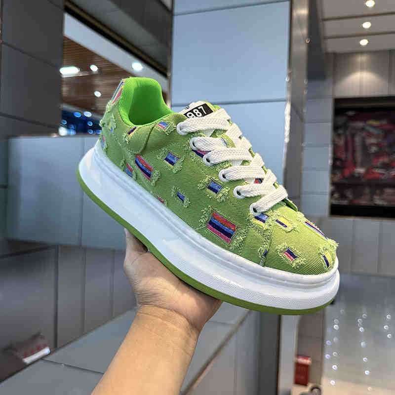 Мужские парусиновые кроссовки Удобные Противоскользящие на платформе Студенческие Модные Повседневные туфли 2025 Шнуровка Мужская Уличная Вулканизированная обувь