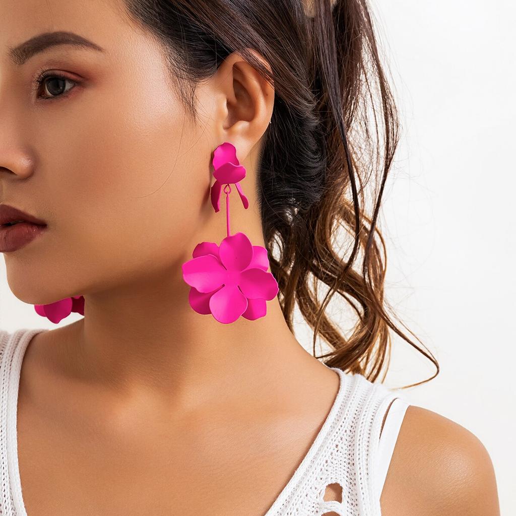 Vintage Geometric Flower Petal Pendant Drop Earrings for Women Fashion Statement Gold-Color Hanging Earrings Party Jewelry Gifts