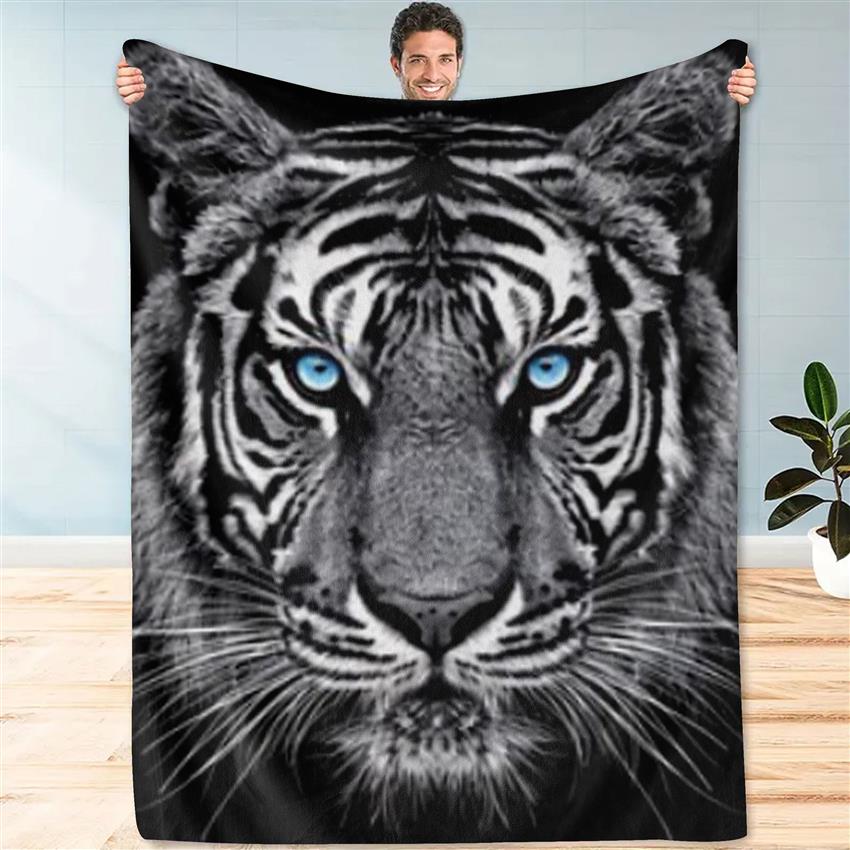 Black and white tiger head pattern Flannel printed blanket suitable for all seasons suitable living room office sofa and travel