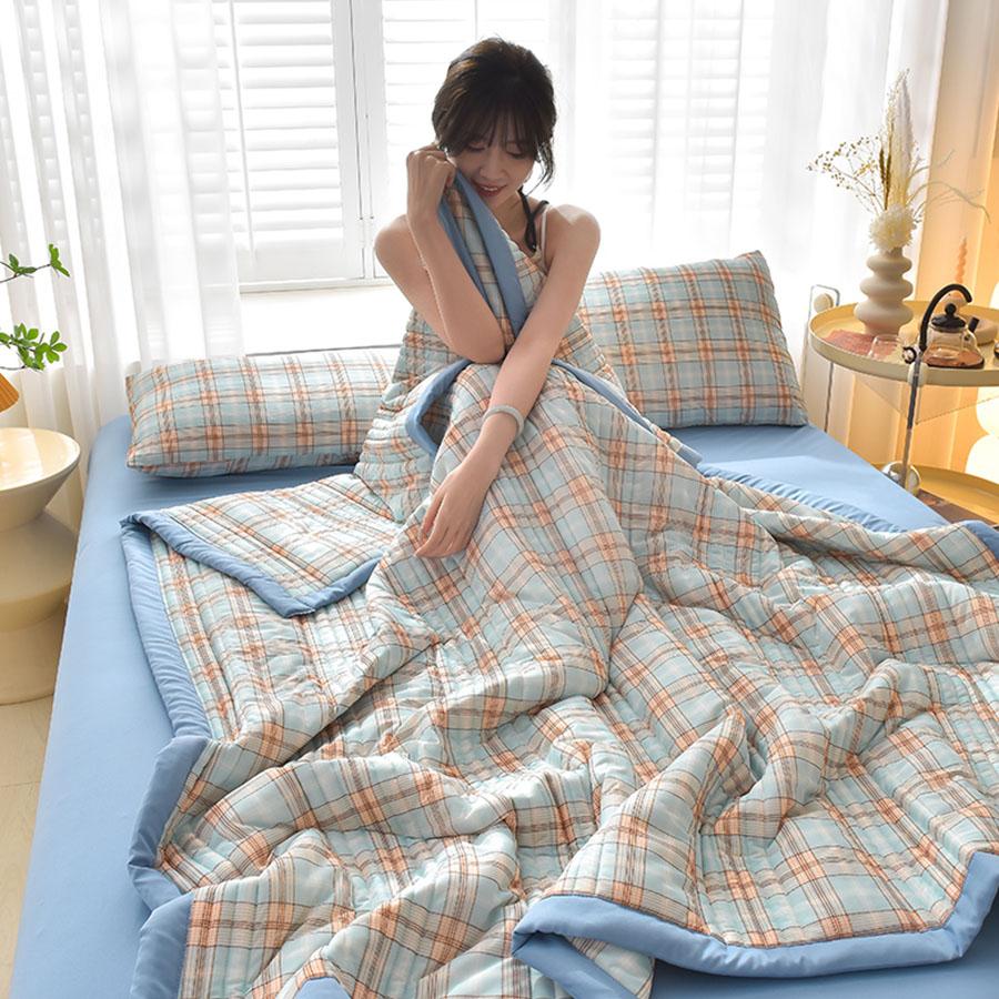 Summer Thin Comforter Soft Air-Conditioned Four Season Comforter Machine Washable Single Double Blanket Ultrasonic Quilted Quilt