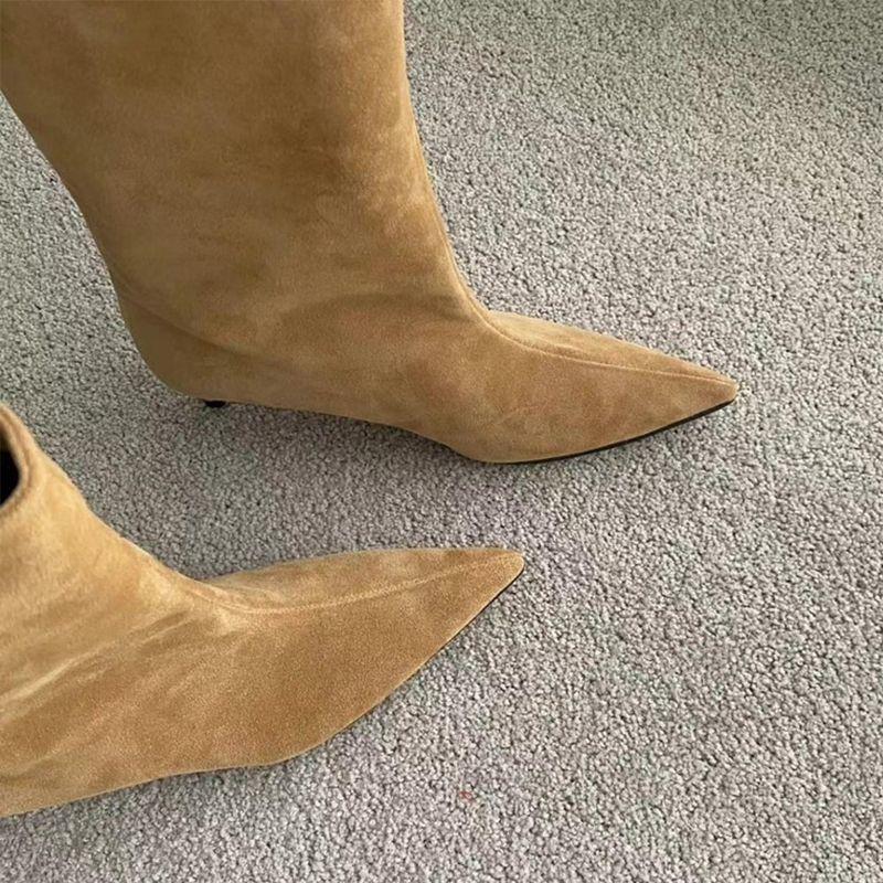 2025 Autumn and Winter New Retro Pointed Mid-tube Boots Women's Matte Wide Tube Boots Versatile Western Cowboy Boots Short Boots Women