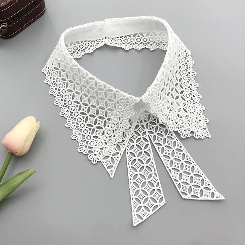 Vintage Embroidery Fake Collar For Women White Lace Hollow False Detachable Collar Lapel Shirt Tie Necklace Clothes Accessory