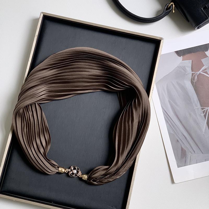 Новый монохромный магнитный шелковый шарф-ожерелье для женщин, плиссированный летний солнцезащитный головной платок, декоративный шарф