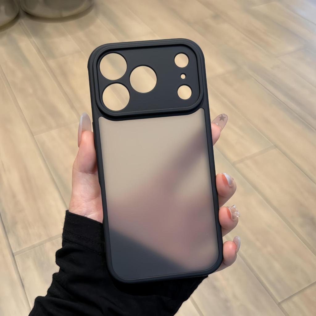 Матовый магнитный чехол Black Knight для iPhone 17 Pro Max - Точная защита