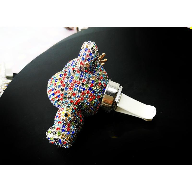 Car Air Freshener Bear Auto Rearview Mirror Pendant Cute Bear Air Vent Perfume Parfum Flavoring for Auto Interior Accessories