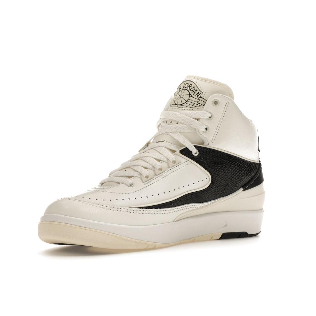 Jordan Женские Air Jordan 2 Retro Sail Coconut Milk Black DX4400-100