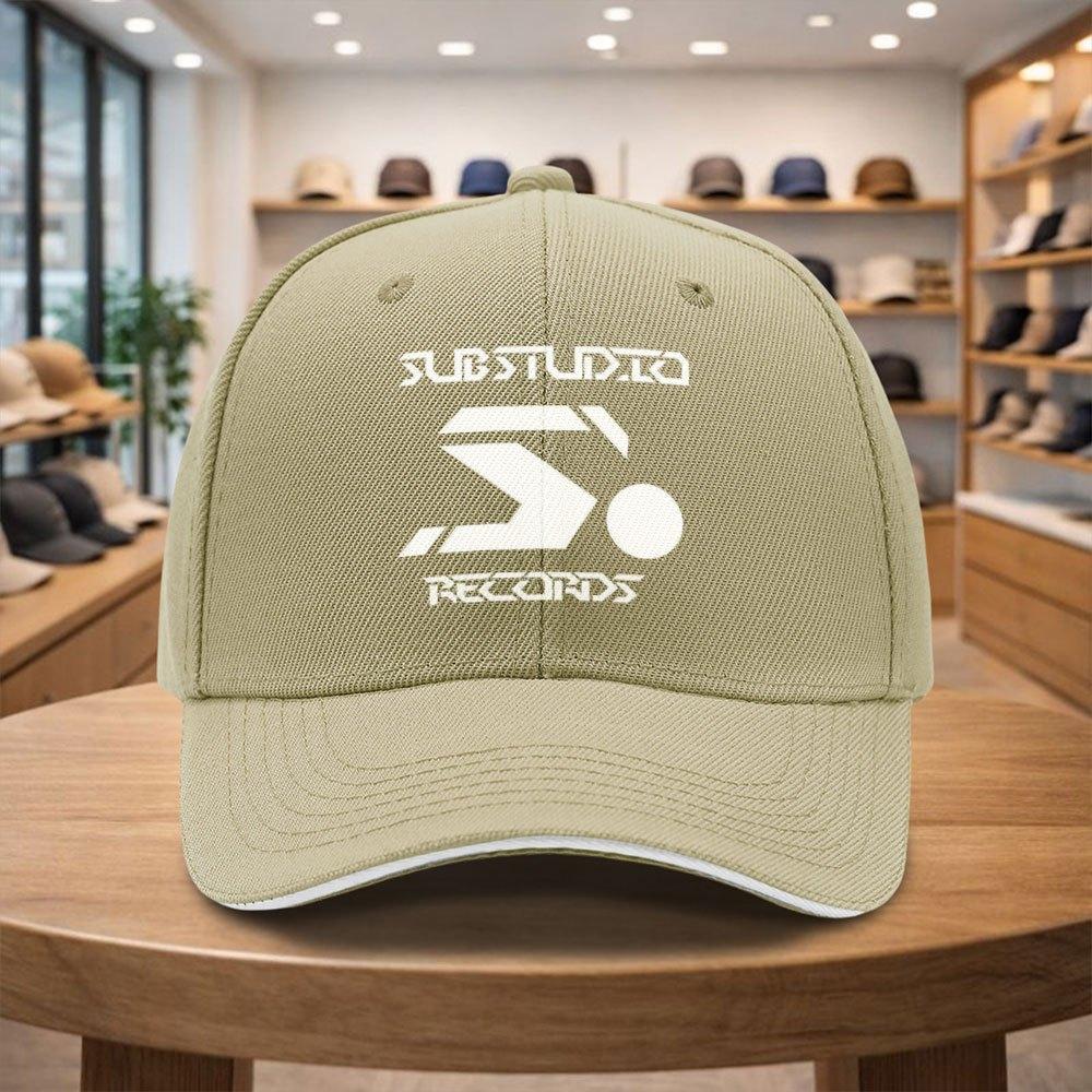 White Icon Baseball Cap With Iconic Emblem Adjustable Buckle Strap Lightweight Suitable For Travel Beach Mardi Gras Oktob