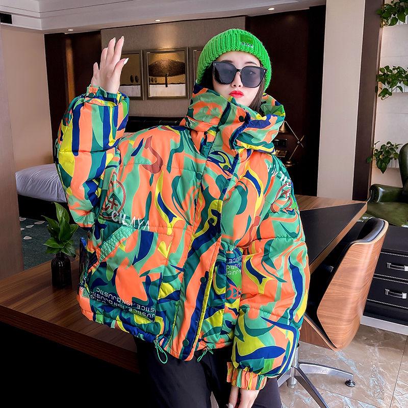 Зимняя женская куртка-пуховик с принтом граффити, модная толстая короткая парка с капюшоном, шикарная свободная уличная верхняя одежда