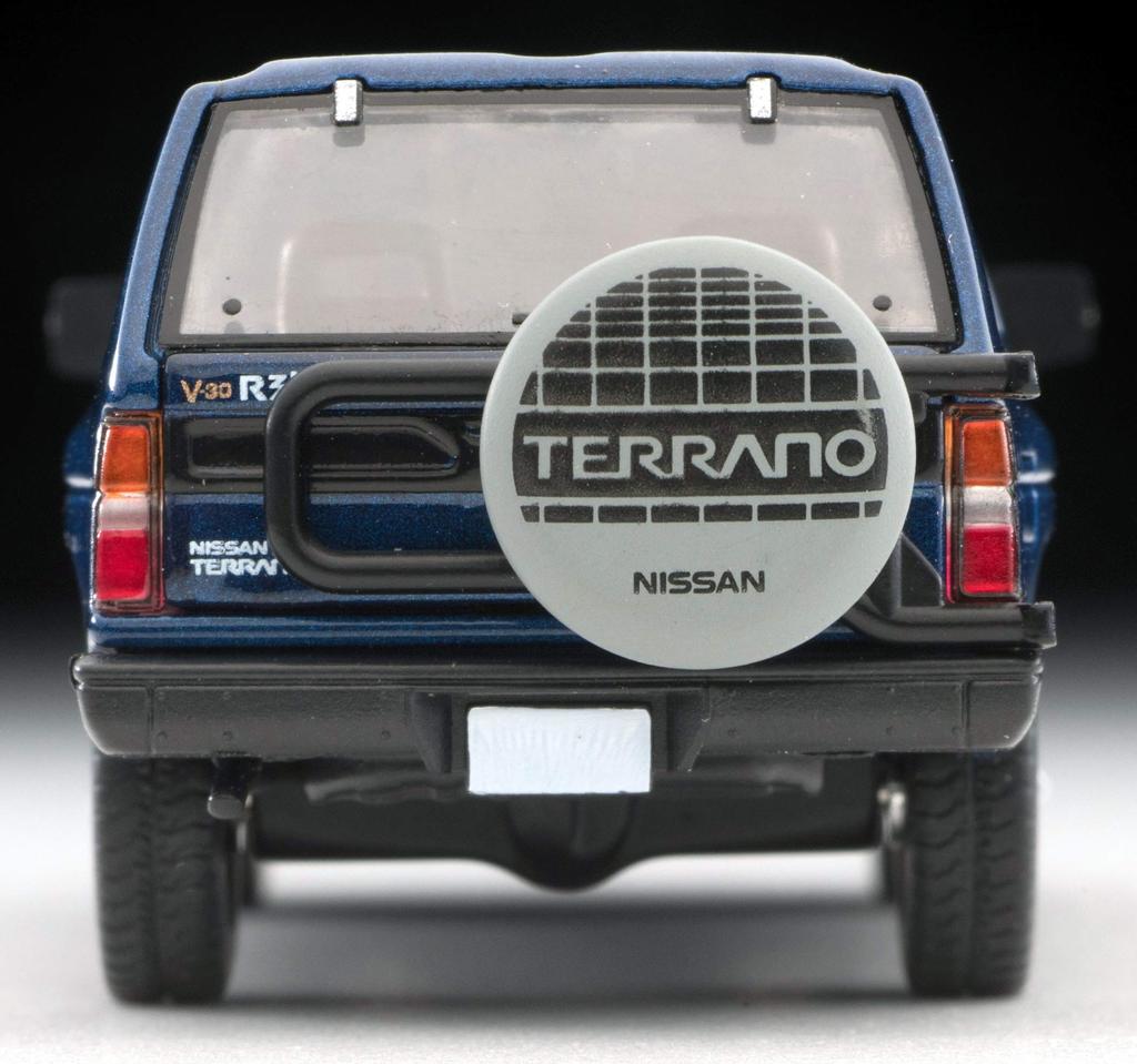 Tomica Limited Vintage Neo Nissan Terrano R3M с дополнительными деталями темно-синего цвета 1/64 LV-N63c, синий, модель.