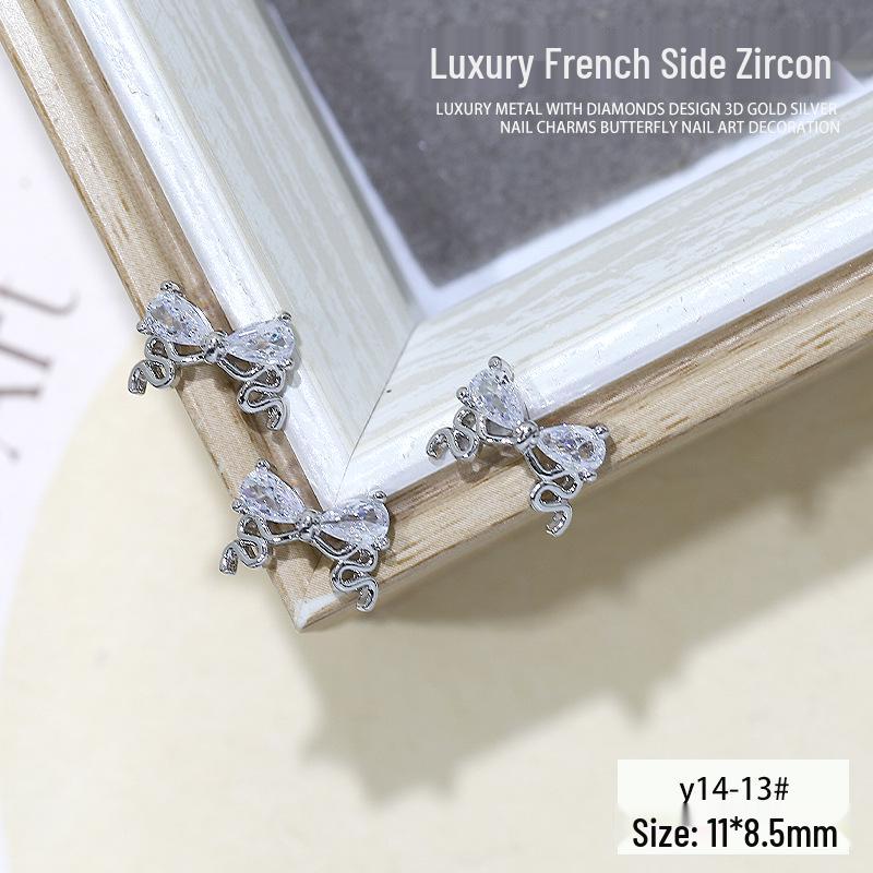 Elegant 3D French Crescent Zircon Nail Art with Star Design