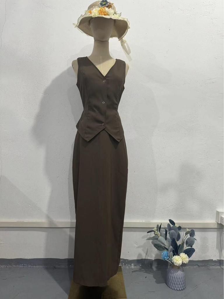 Летний костюм-двойка 2024 - Однотонный легкий комплект миди-платья без рукавов