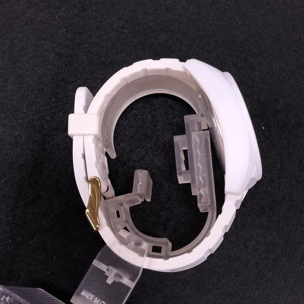 Б/у Желтеющие кварцевые часы ADIDAS ADH2917